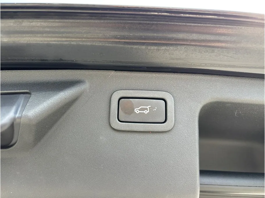 Land Rover Discovery Sport photo 50