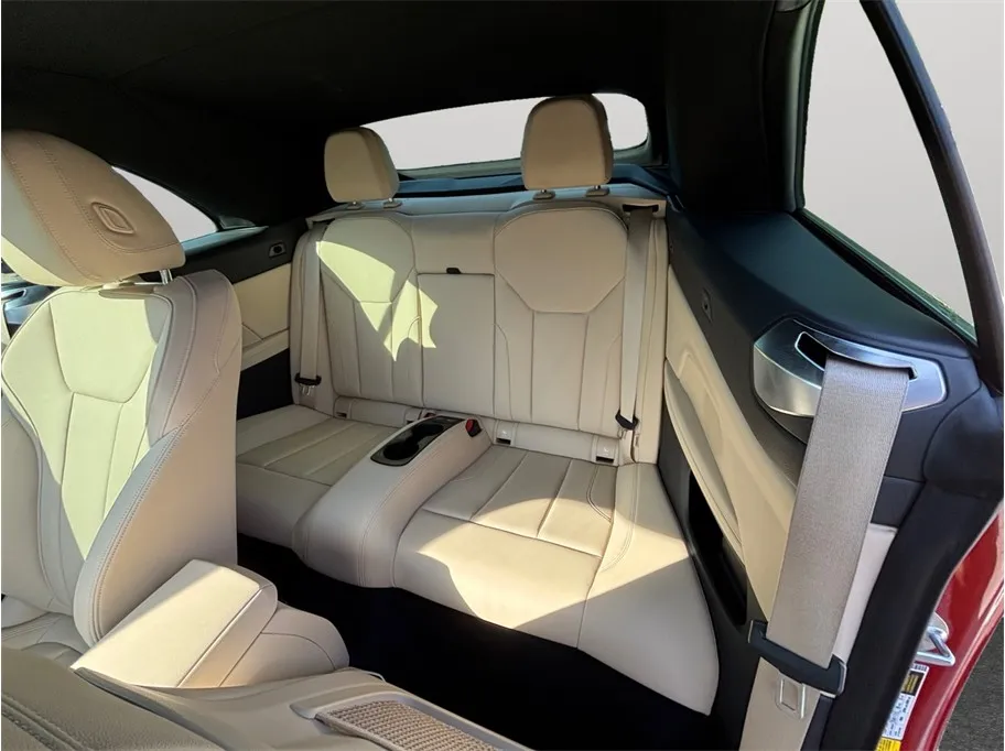BMW 4 Series photo 36