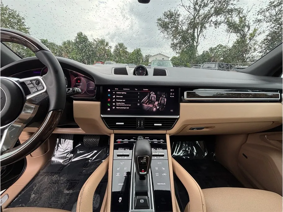 Porsche Cayenne photo 11