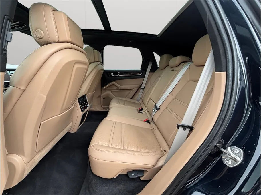 Porsche Cayenne photo 41