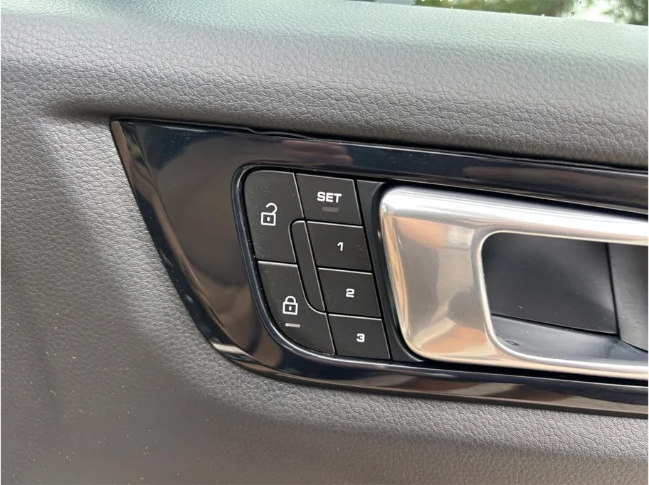 Porsche Cayenne photo 50