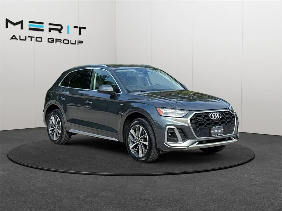 Gray 2023 Audi Q5 45 TFSI S line Prestige Sport Utility 4D for sale in Jacksonville, FL