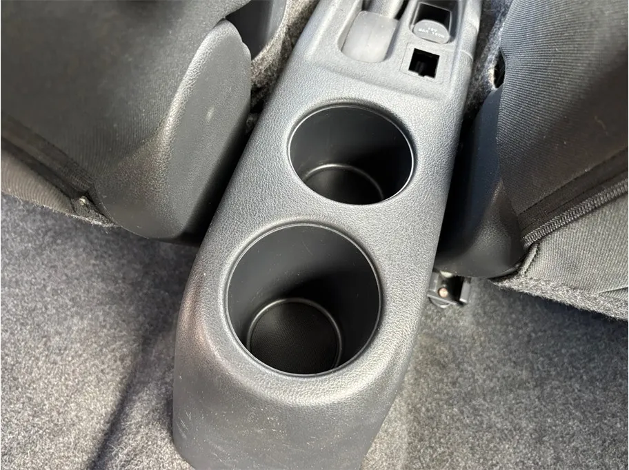 Nissan Versa photo 27