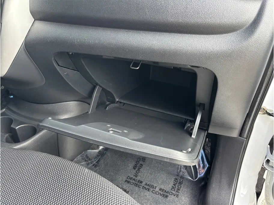 Nissan Versa photo 31