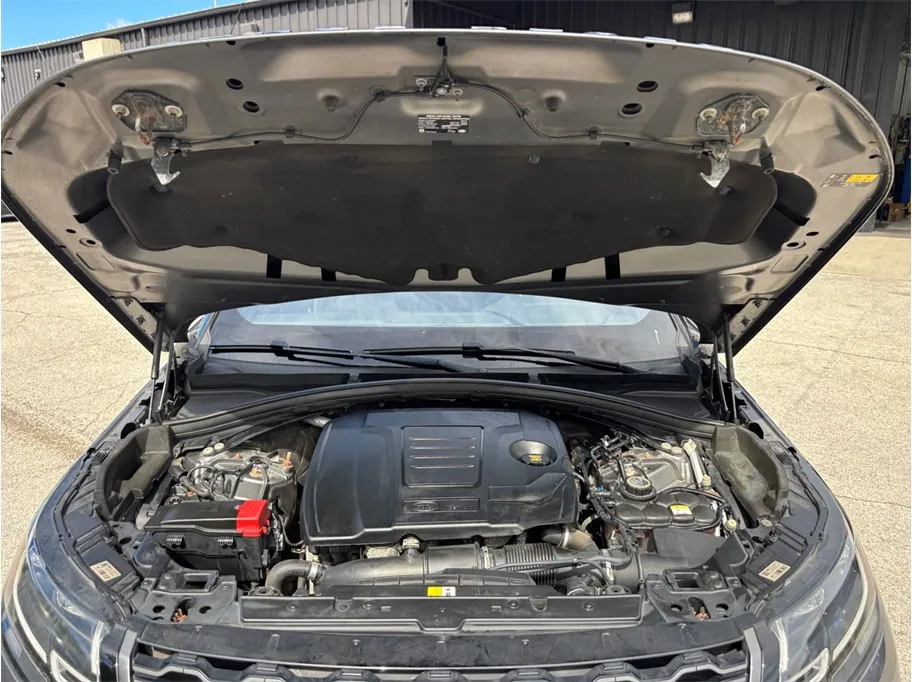 Land Rover Range Rover Velar photo 50