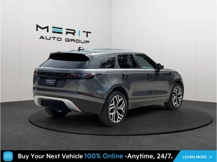 Land Rover Range Rover Velar photo 9