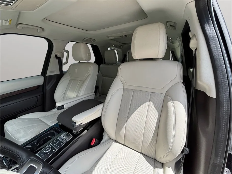 Land Rover Discovery photo 19
