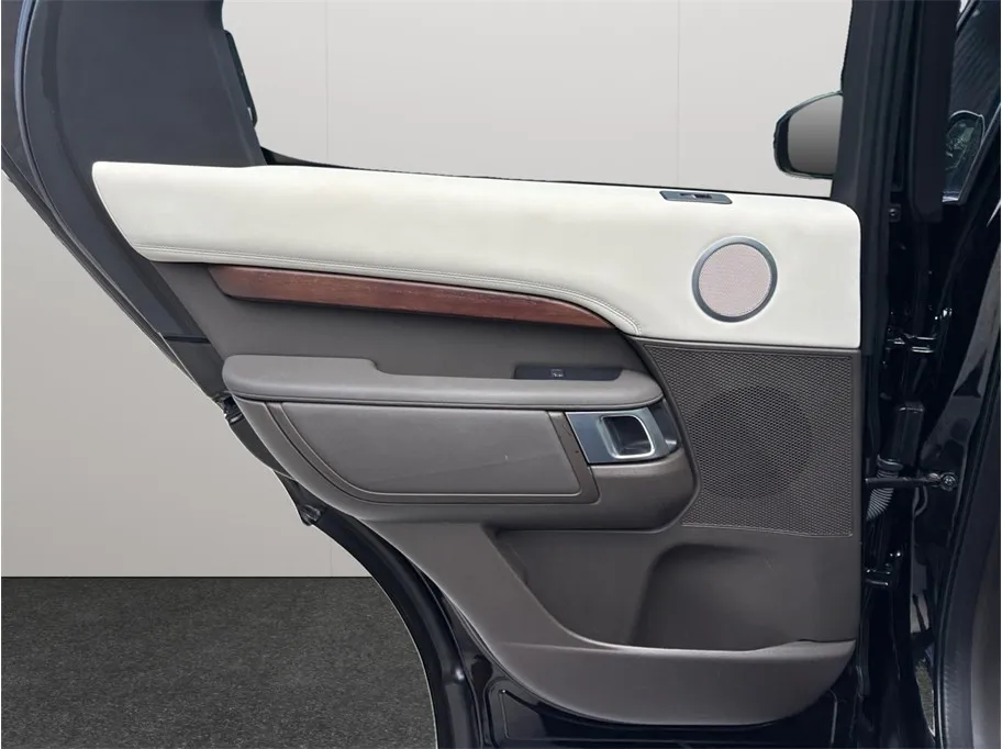 Land Rover Discovery photo 40