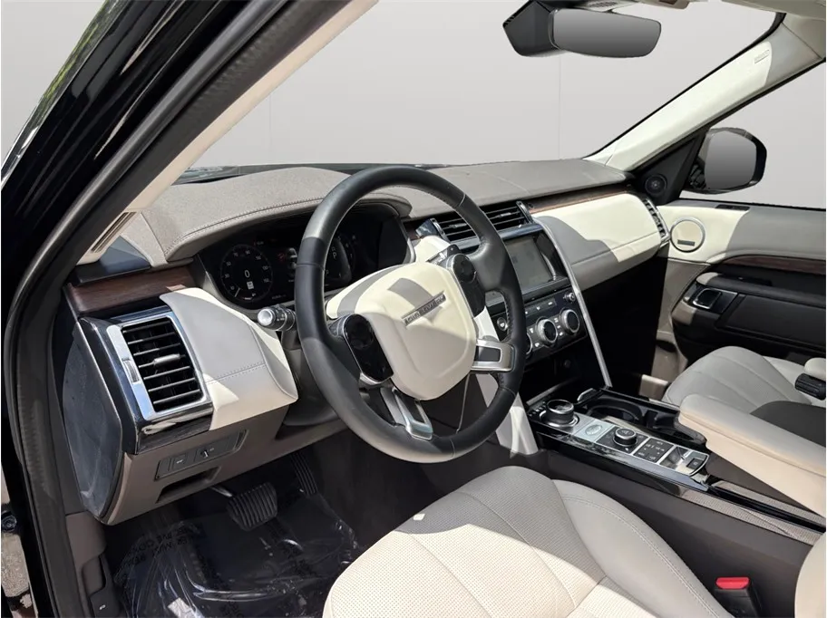 Land Rover Discovery photo 6