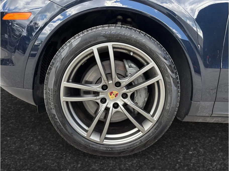 Porsche Cayenne photo 13
