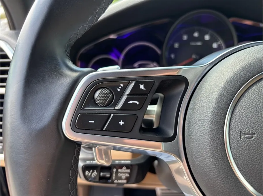 Porsche Cayenne photo 28