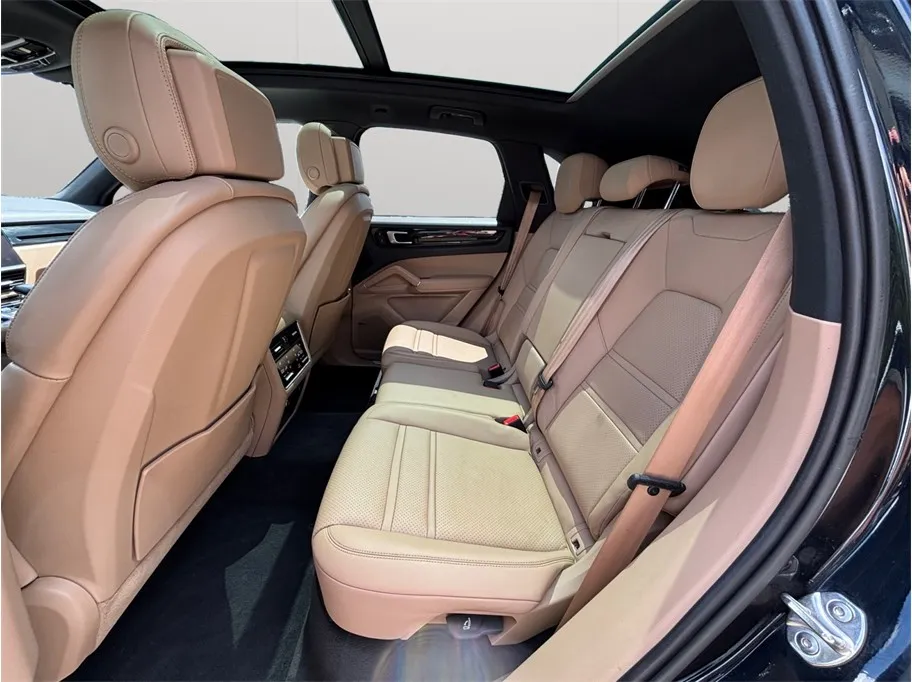 Porsche Cayenne photo 41