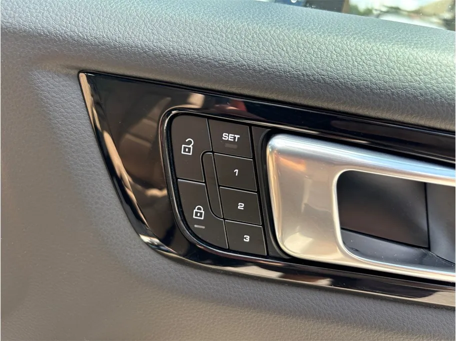 Porsche Cayenne photo 50
