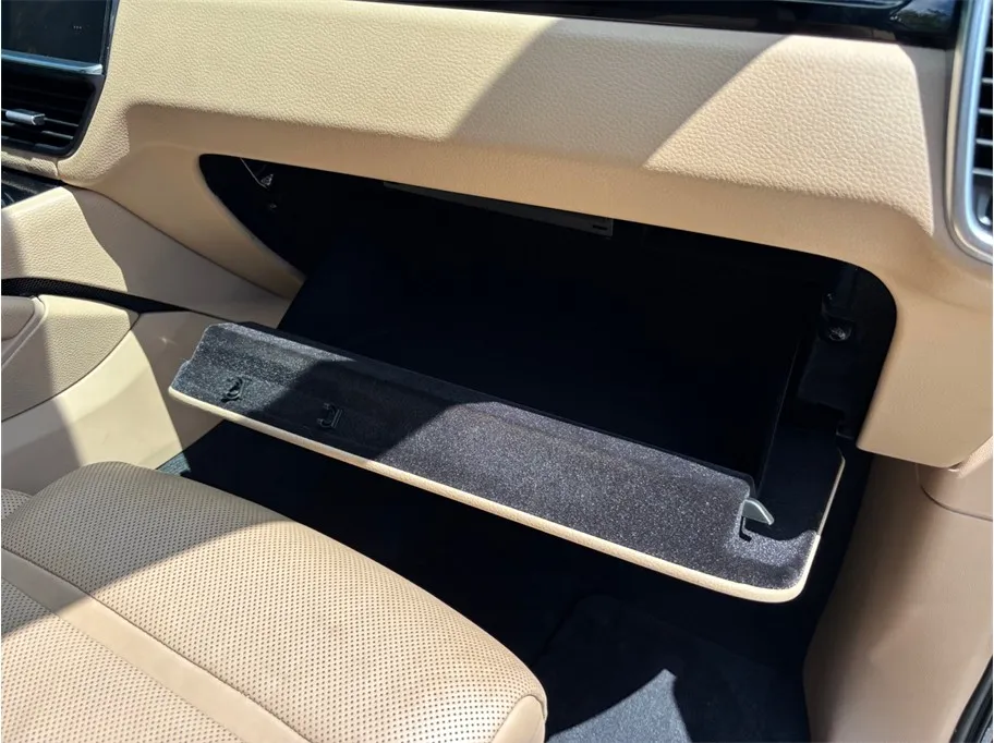Porsche Cayenne photo 51