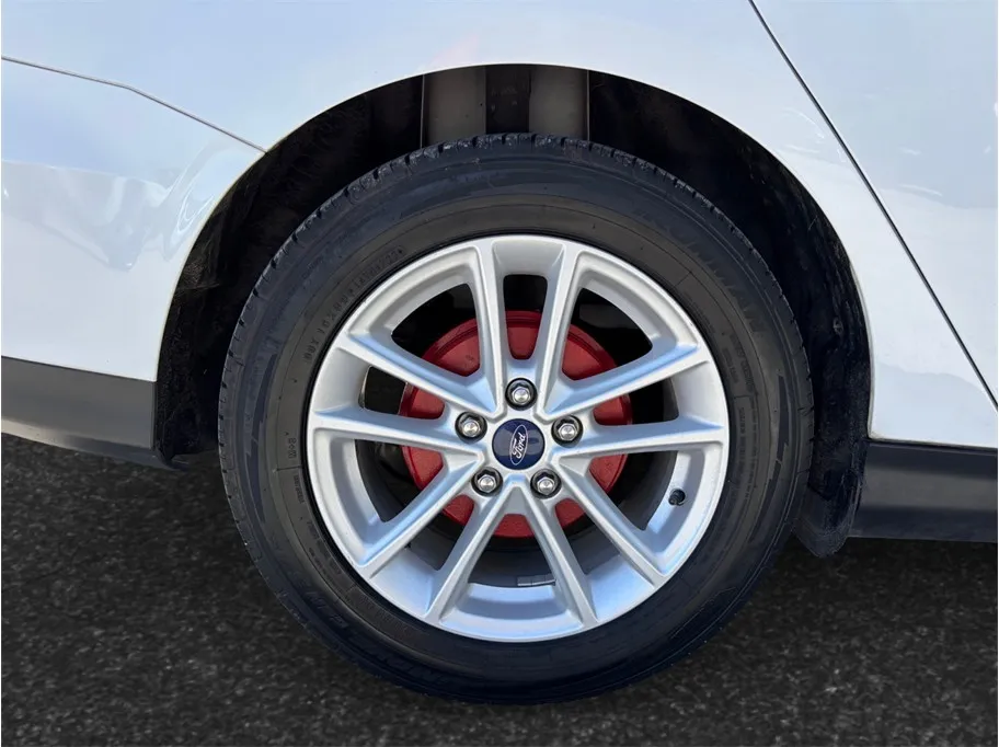 Ford Focus photo 13