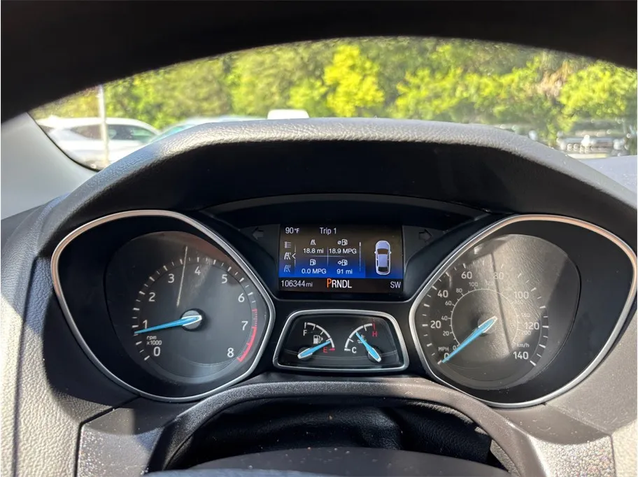 Ford Focus photo 17