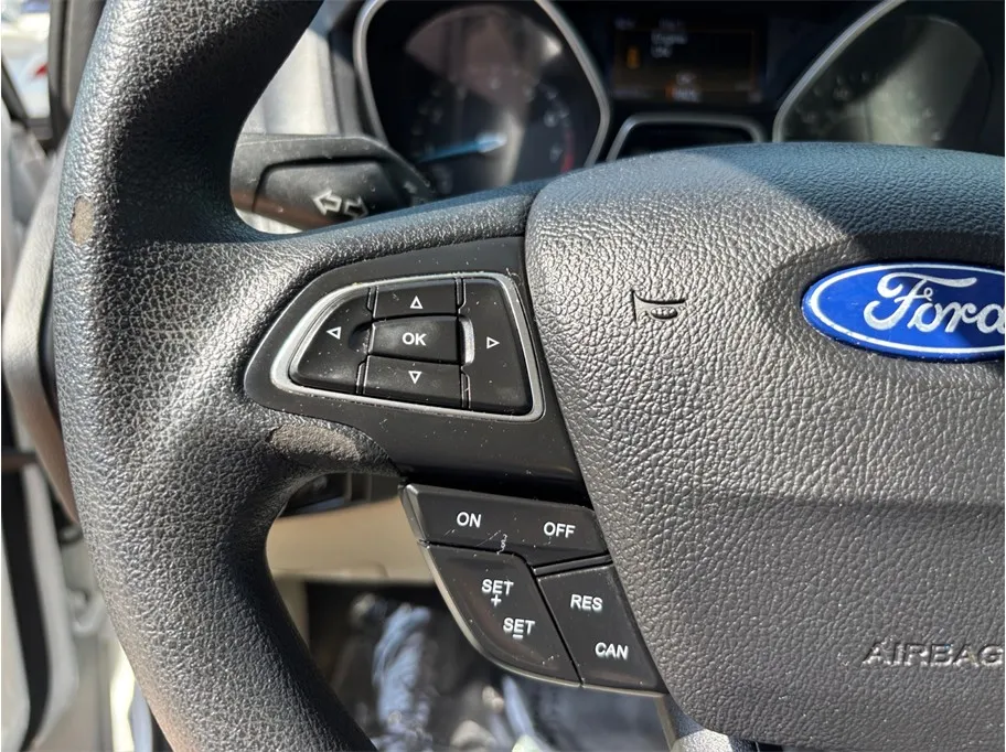 Ford Focus photo 19