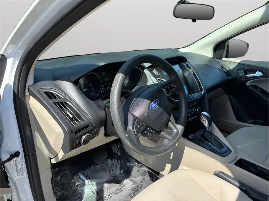 Ford Focus photo 6