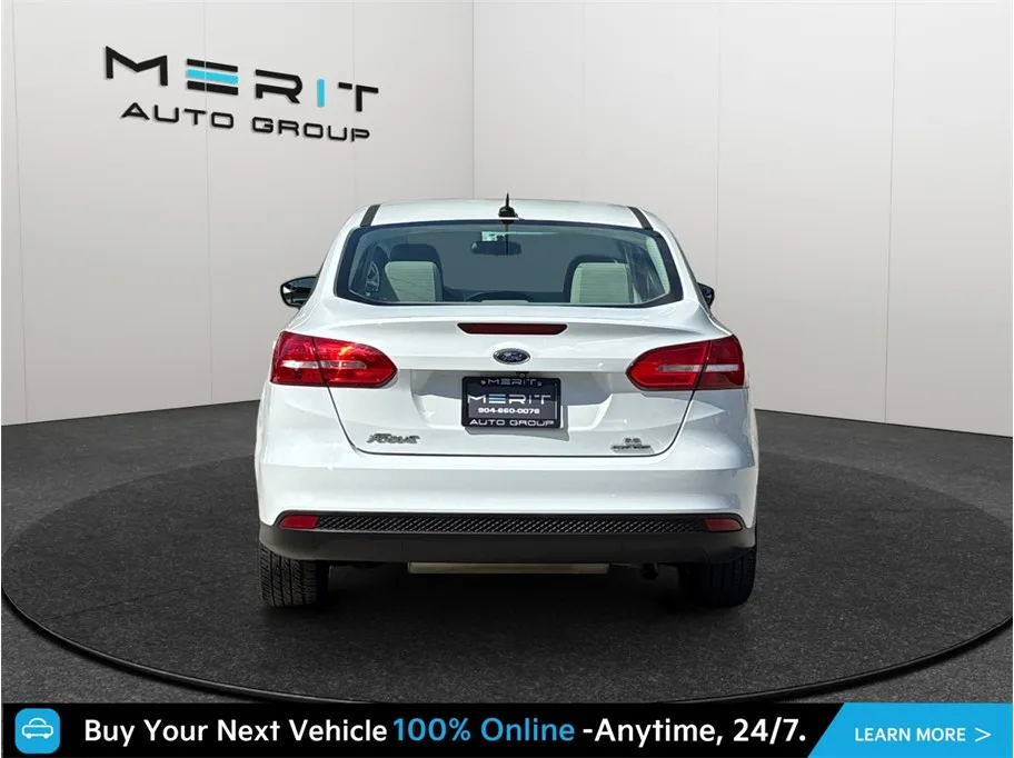 Ford Focus photo 8