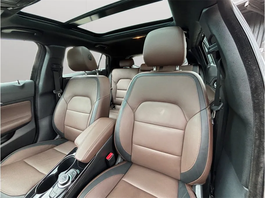 Infiniti QX30 photo 19