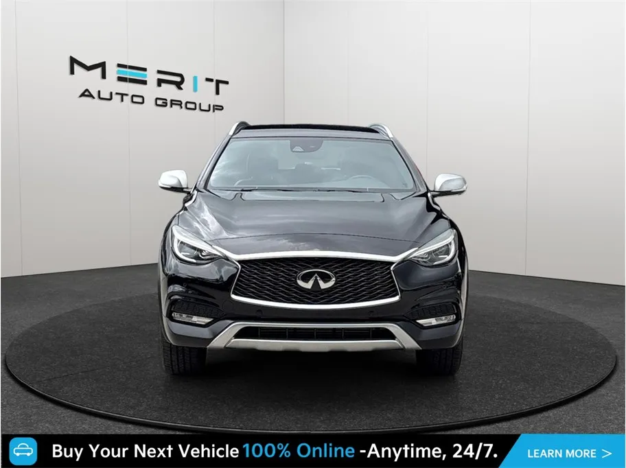 Infiniti QX30 photo 3