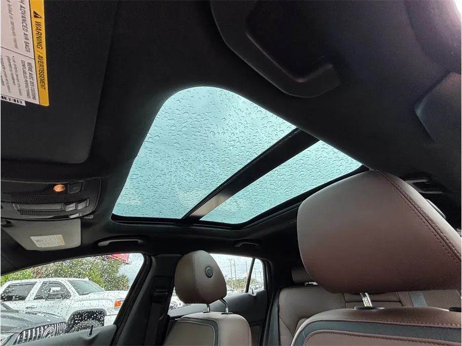 Infiniti QX30 photo 35