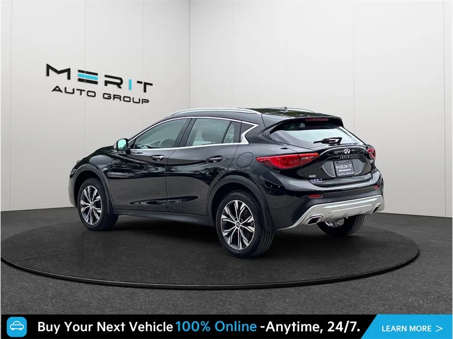 Infiniti QX30 photo 7