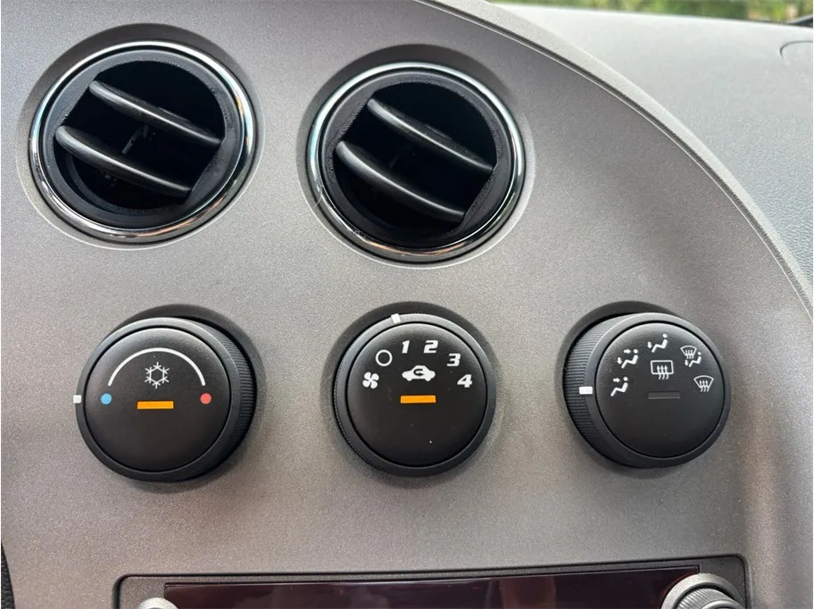 Pontiac Solstice photo 23