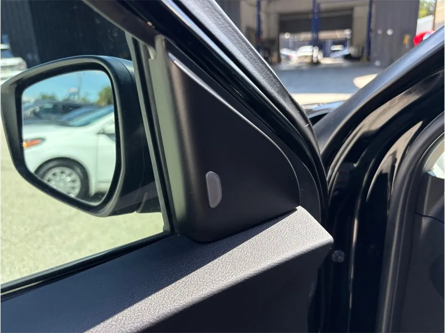 Nissan Kicks photo 16