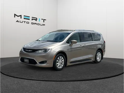 More photos of 2018 Chrysler Pacifica Touring L Minivan 4D at Merit Auto Group Atlantic, FL