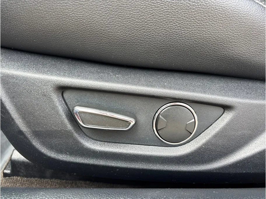 Ford Mustang photo 19