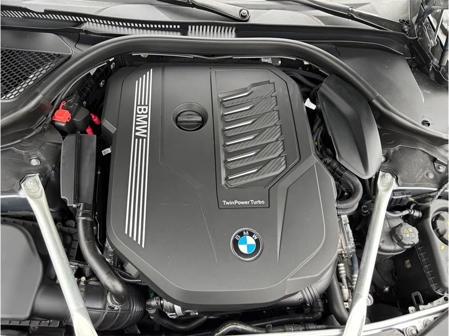 BMW 8 Series photo 54