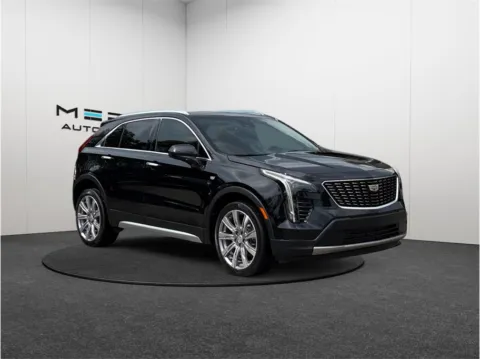 Black 2020 Cadillac XT4 Premium Luxury Sport Utility 4D for sale in Jacksonville, FL