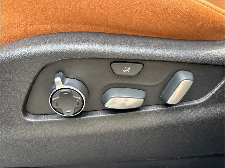 Cadillac XT4 photo 21
