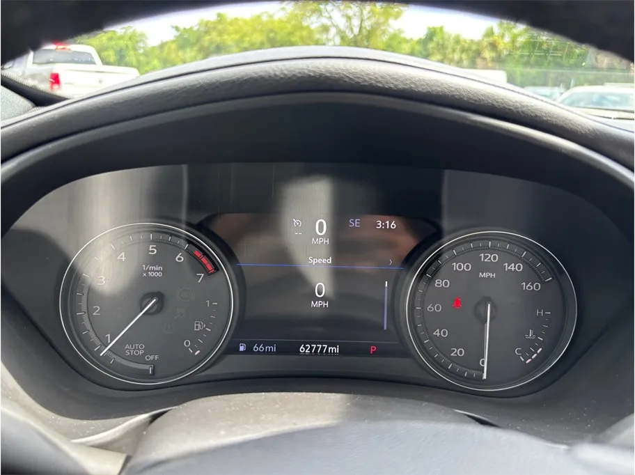 Cadillac XT4 photo 26