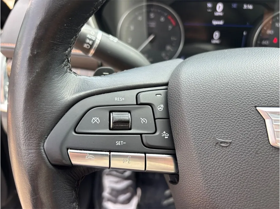 Cadillac XT4 photo 28