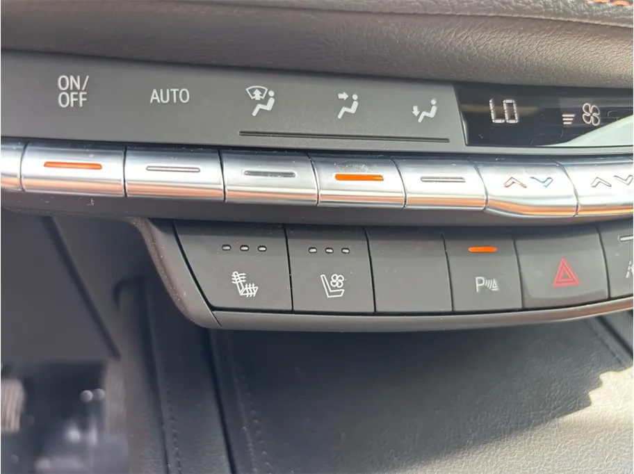 Cadillac XT4 photo 34