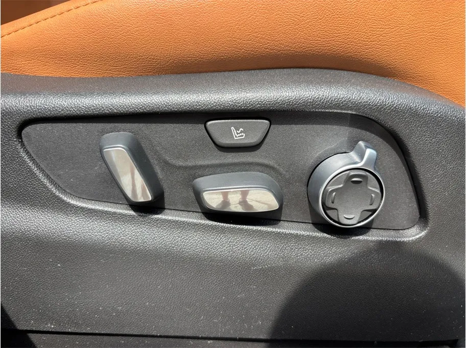 Cadillac XT4 photo 47