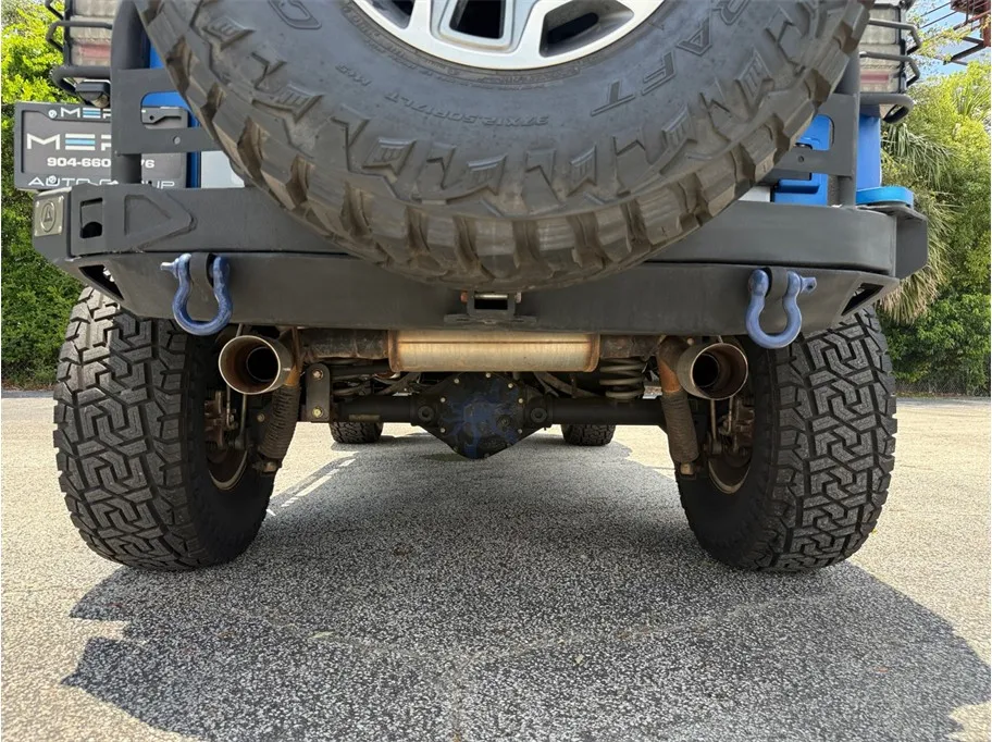 Jeep Wrangler photo 16