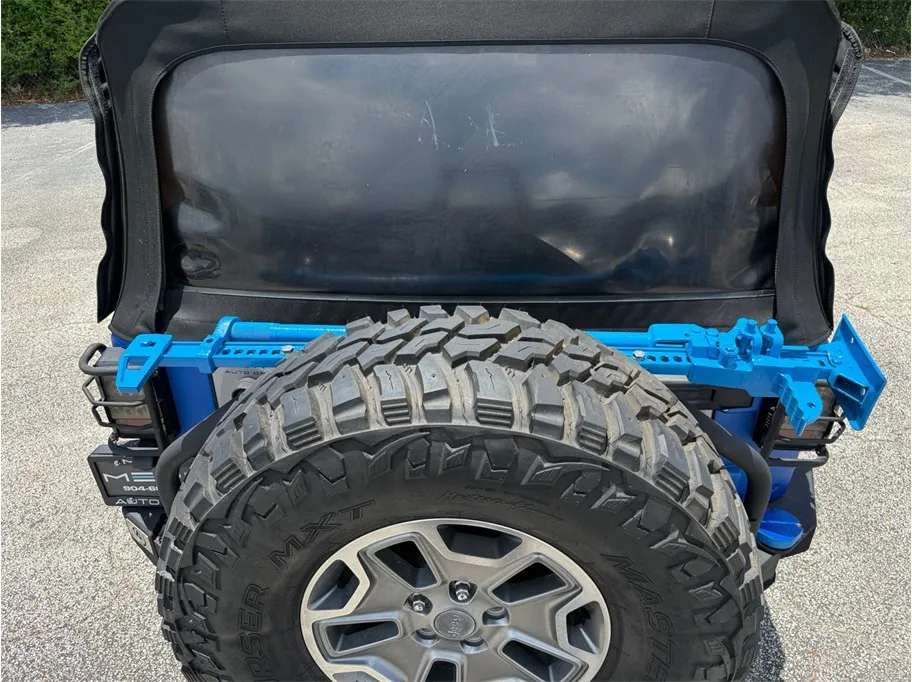 Jeep Wrangler photo 17