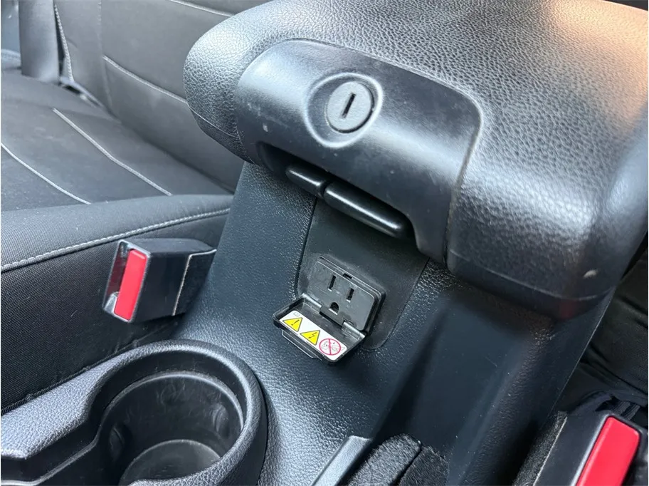 Jeep Wrangler photo 36