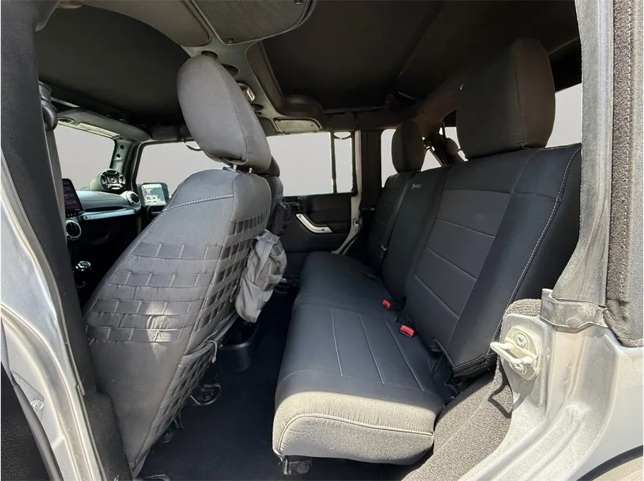 Jeep Wrangler photo 39