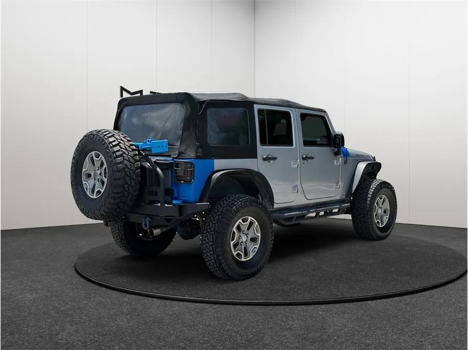Jeep Wrangler photo 9
