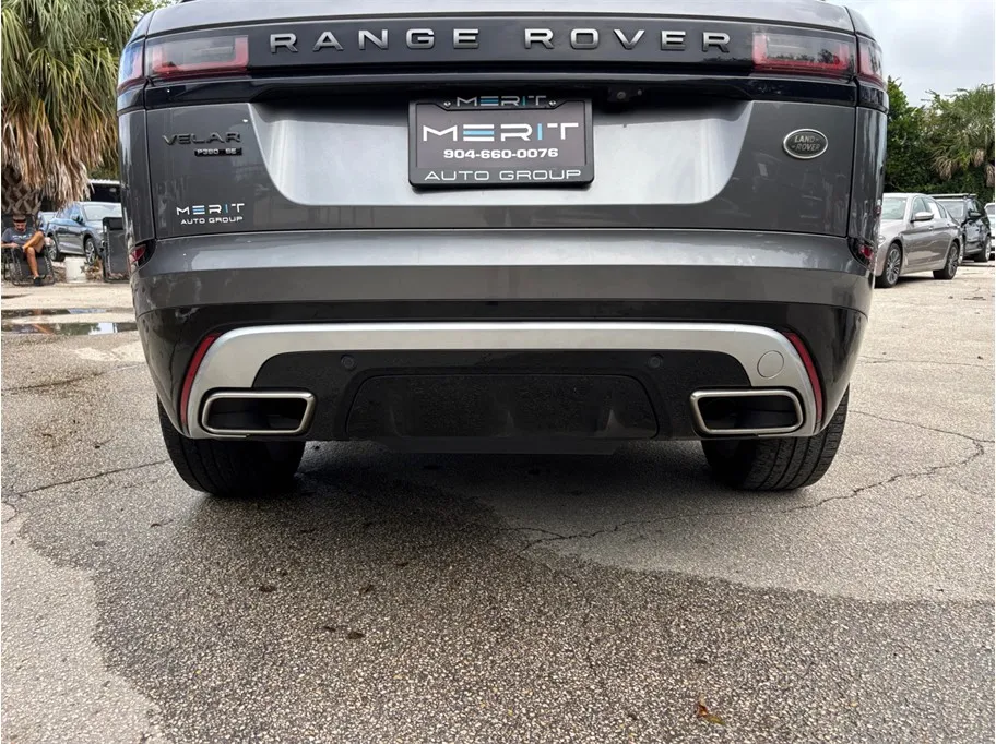 Land Rover Range Rover Velar photo 17