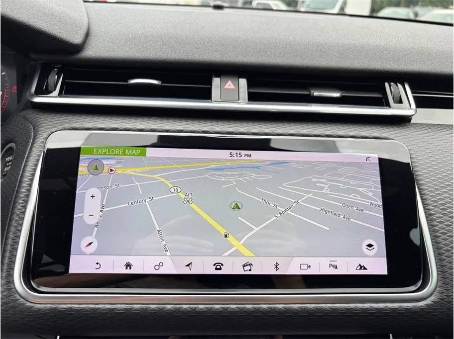 Land Rover Range Rover Velar photo 33