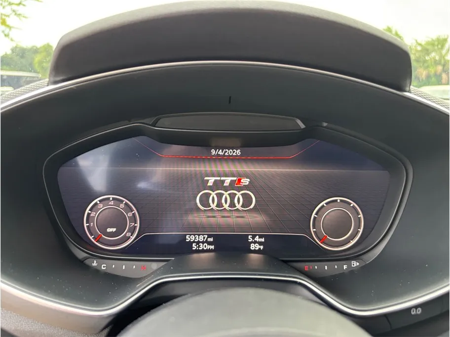Audi TT photo 25