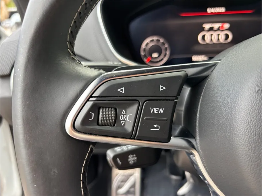 Audi TT photo 27