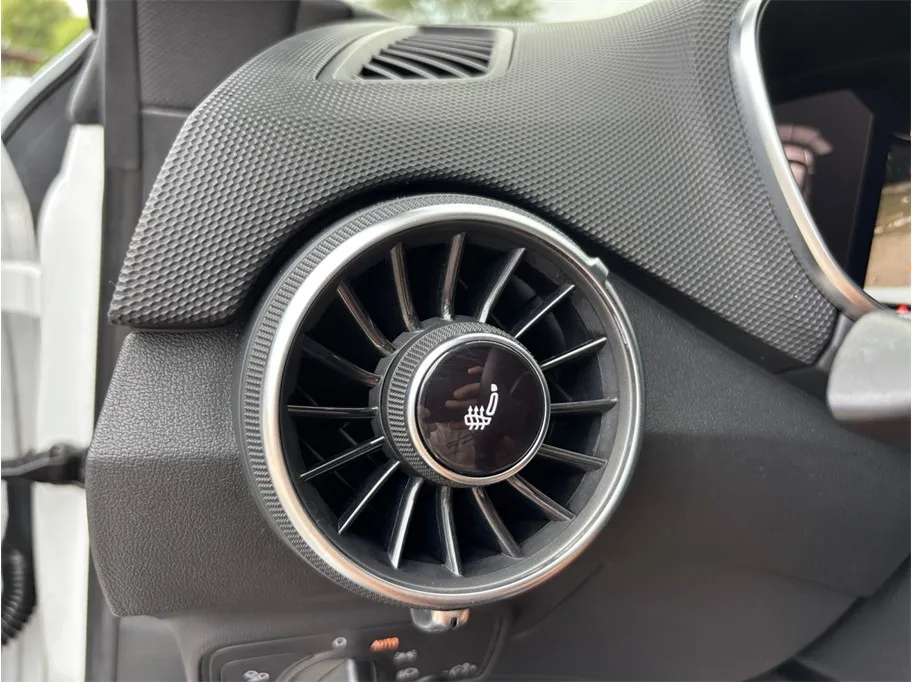 Audi TT photo 32