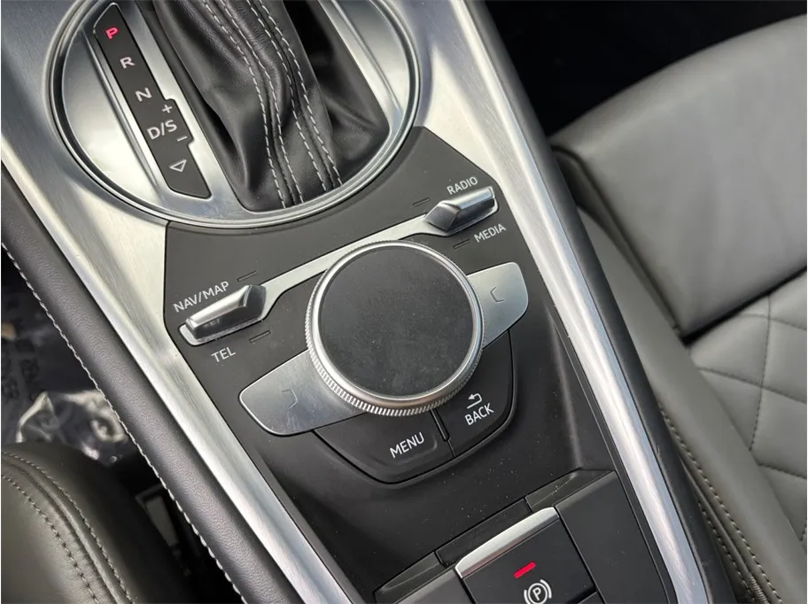 Audi TT photo 34