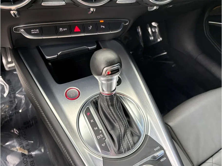 Audi TT photo 35